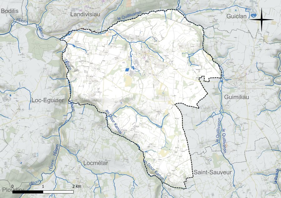 File:29097-Lampaul-Guimiliau-Hydro.jpeg