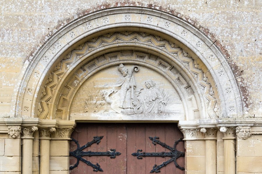 File:Église Saint-Vigor, Colombiers-sur-Seulles, France-2.jpg