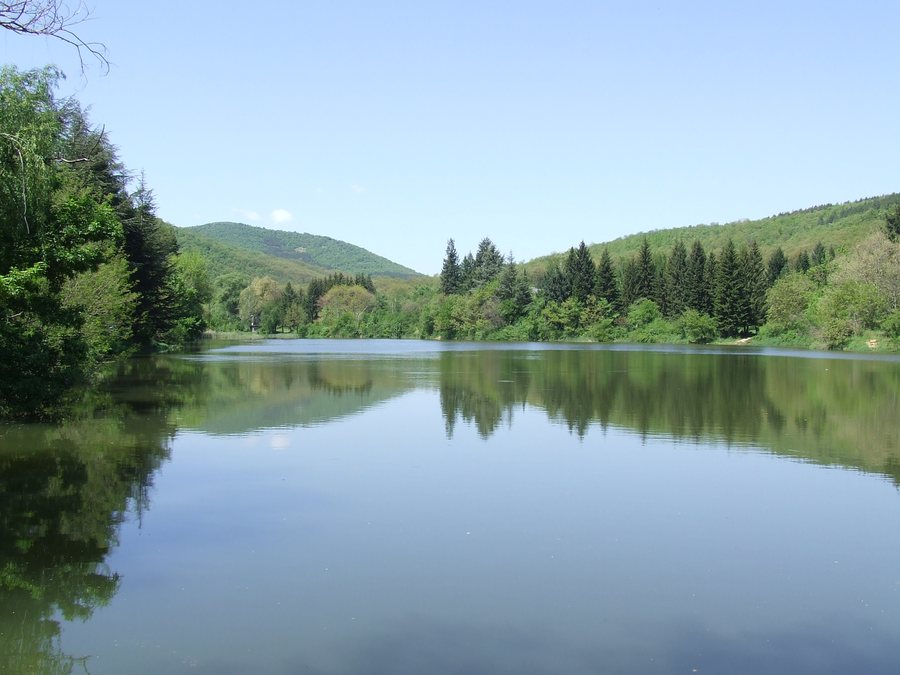 File:Starozagorski bani (Bulgaria) lake.JPG