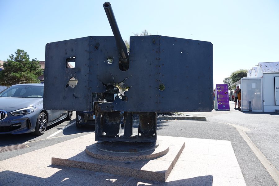 File:Canon anti-chars allemand KWK 39 (Courseulles-sur-Mer).jpg