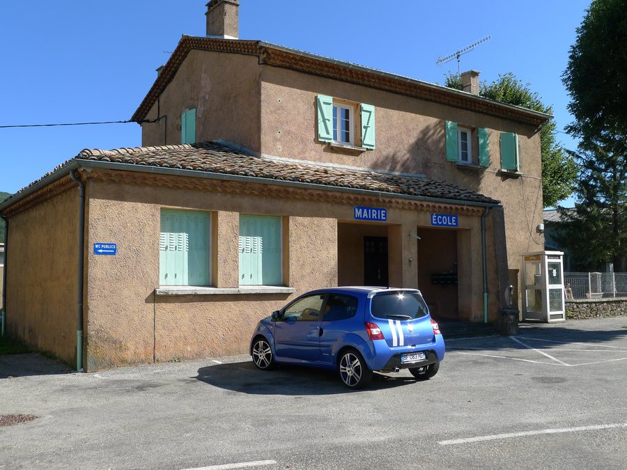 File:Mairie Le Chaffal 2011-09-09-020.jpg
