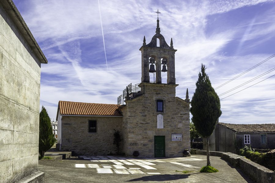 File:Igrexa de Pantiñobre, Arzúa.jpg