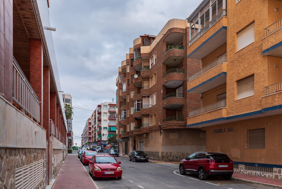 File:Calle Santomera street in Torrevieja, Alicante, Spain, 2022 January.jpg