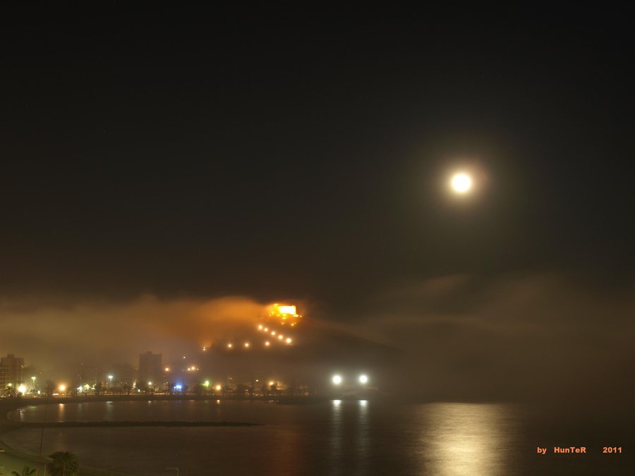 File:Fog in Águilas, Spain.jpg