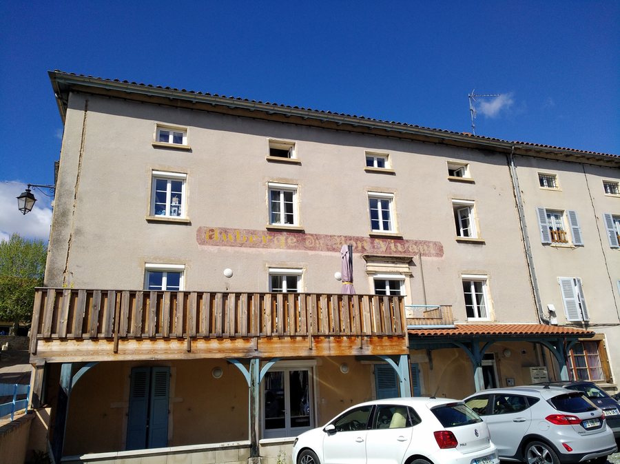 File:Le Perréon - Ancienne auberge du Bon Vivant (avril 2019).jpg