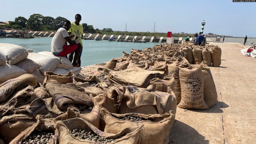 Cashew sacks in Guinea-Bissau