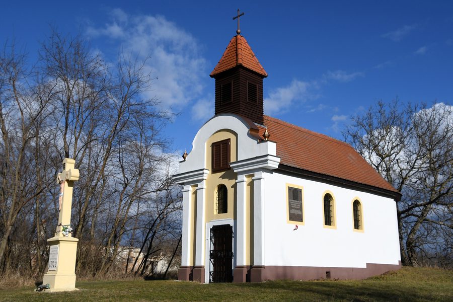 Roman Catholic chapel in Csárdapuszta, Bakonyság, Veszprém County