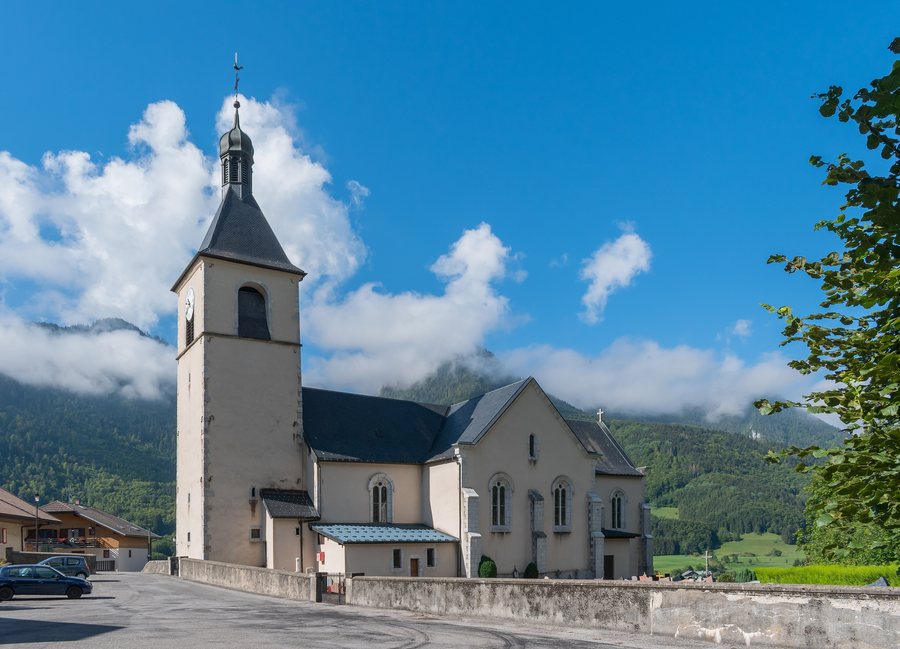 File:St Stephen church in Vacheresse 04.jpg