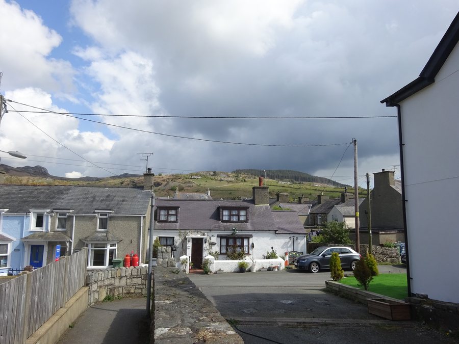 File:Nefyn, Gwynedd, Wales 2021.jpg