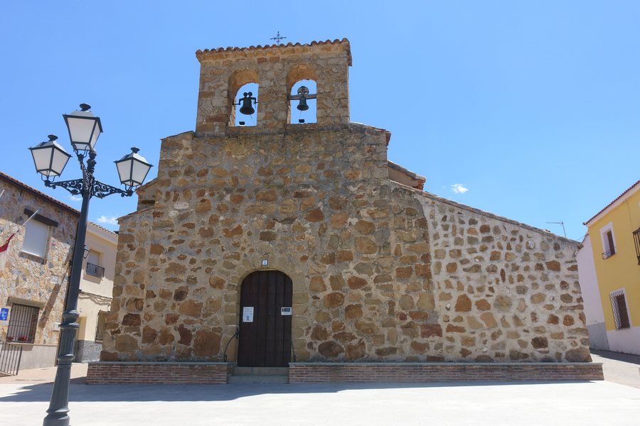 File:Iglesia de San Andrés Apóstol, Hontanar 01.jpg
