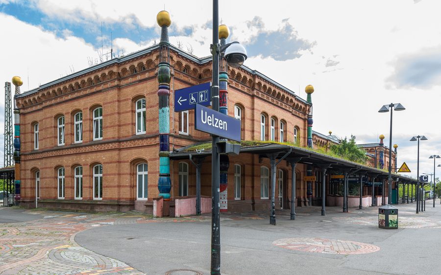 The station in Uelzen redesigned by Friedensreich Hundertwasser