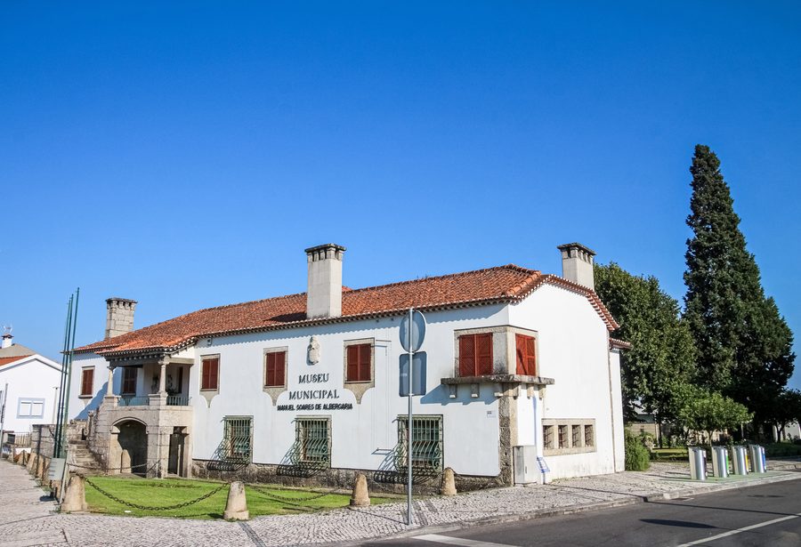 Exterior view of the Museu Municipal de Carregal do Sal in Portugal