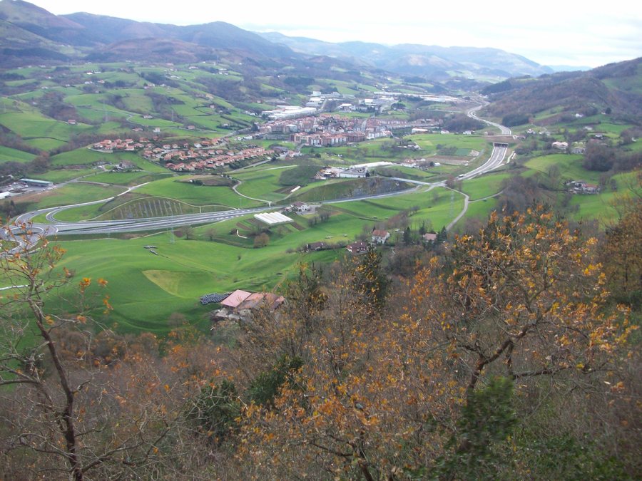 File:Urnieta.JPG