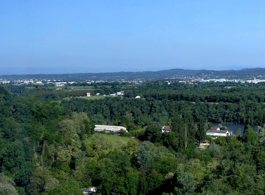 File:Le Martinet à Chatuzange-le-Goubet depuis A49 (mai 2025).JPG