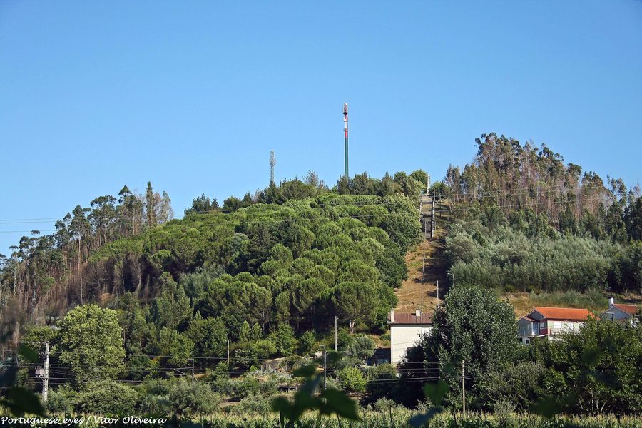 View from the Miradouro do Senhor do Mundo over the landscape near Mortágua