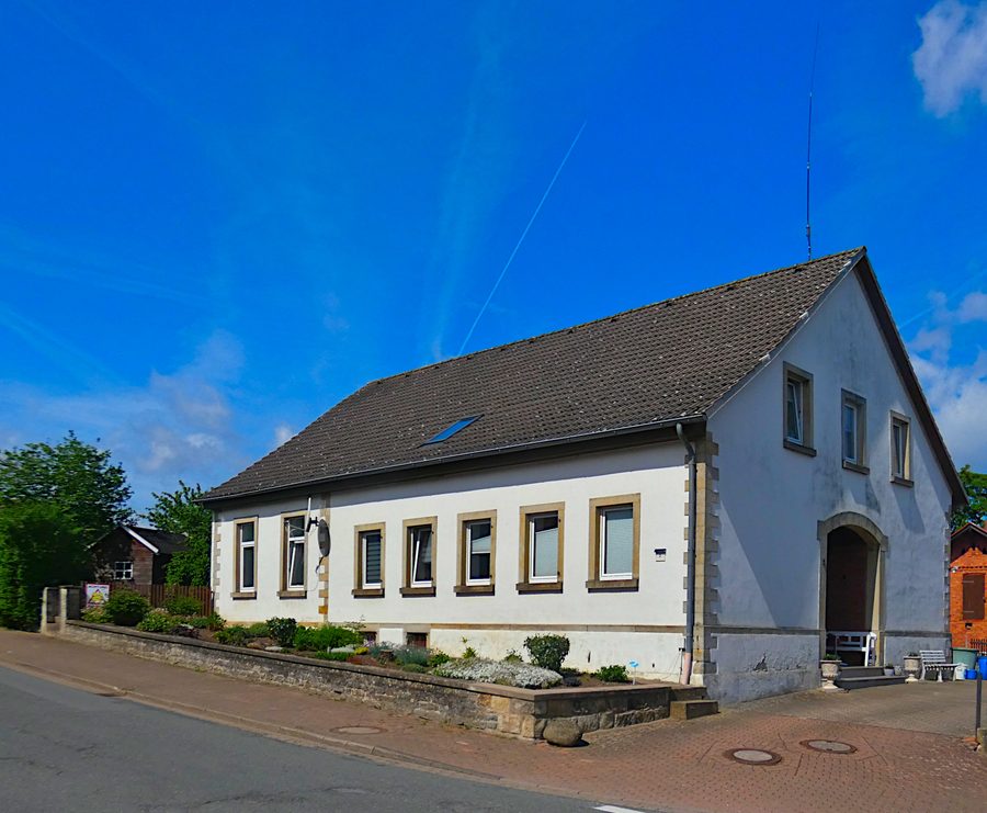 Historic school building in Antendorf, Auetal