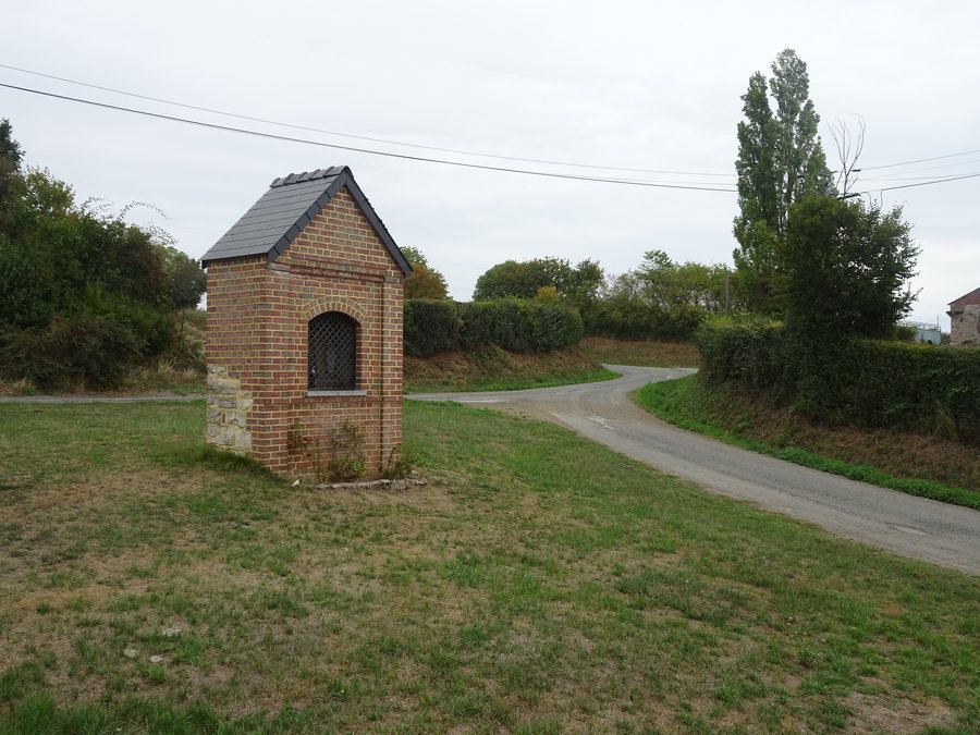 File:Ramousies Ferme de Rempsies et l'oratoire dédié à plusieurs Saints (2).jpg