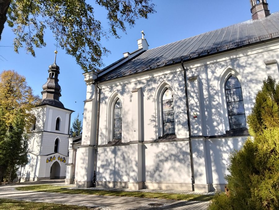 Kościół Wniebowzięcia Najświętszej Maryi Panny w Oleśnicy w województwie świętokrzyskim