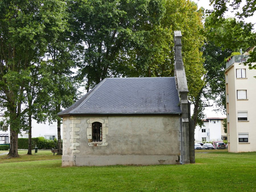 File:Saint-Pierre-d'Irube - Chapelle de la Villa Quieta - 3.jpg