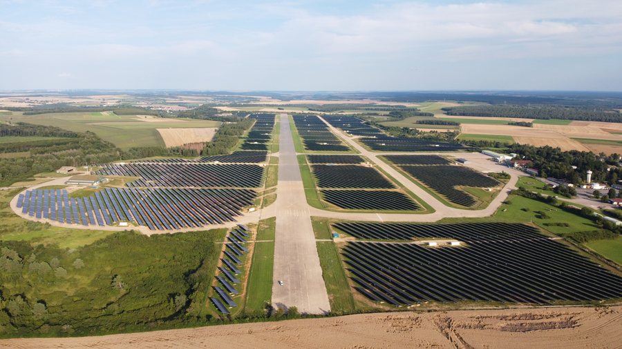 File:Centrale photovoltaïque de Marville - Vue Ouest.jpg