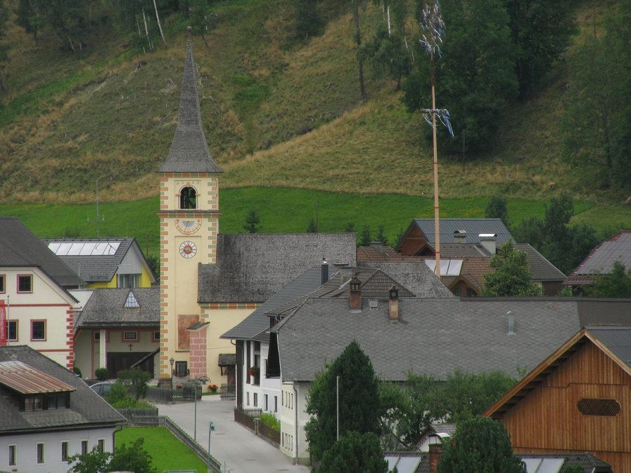 Filialkirche St. Andreas in Sankt Andrä im Lungau, von Süden gesehen