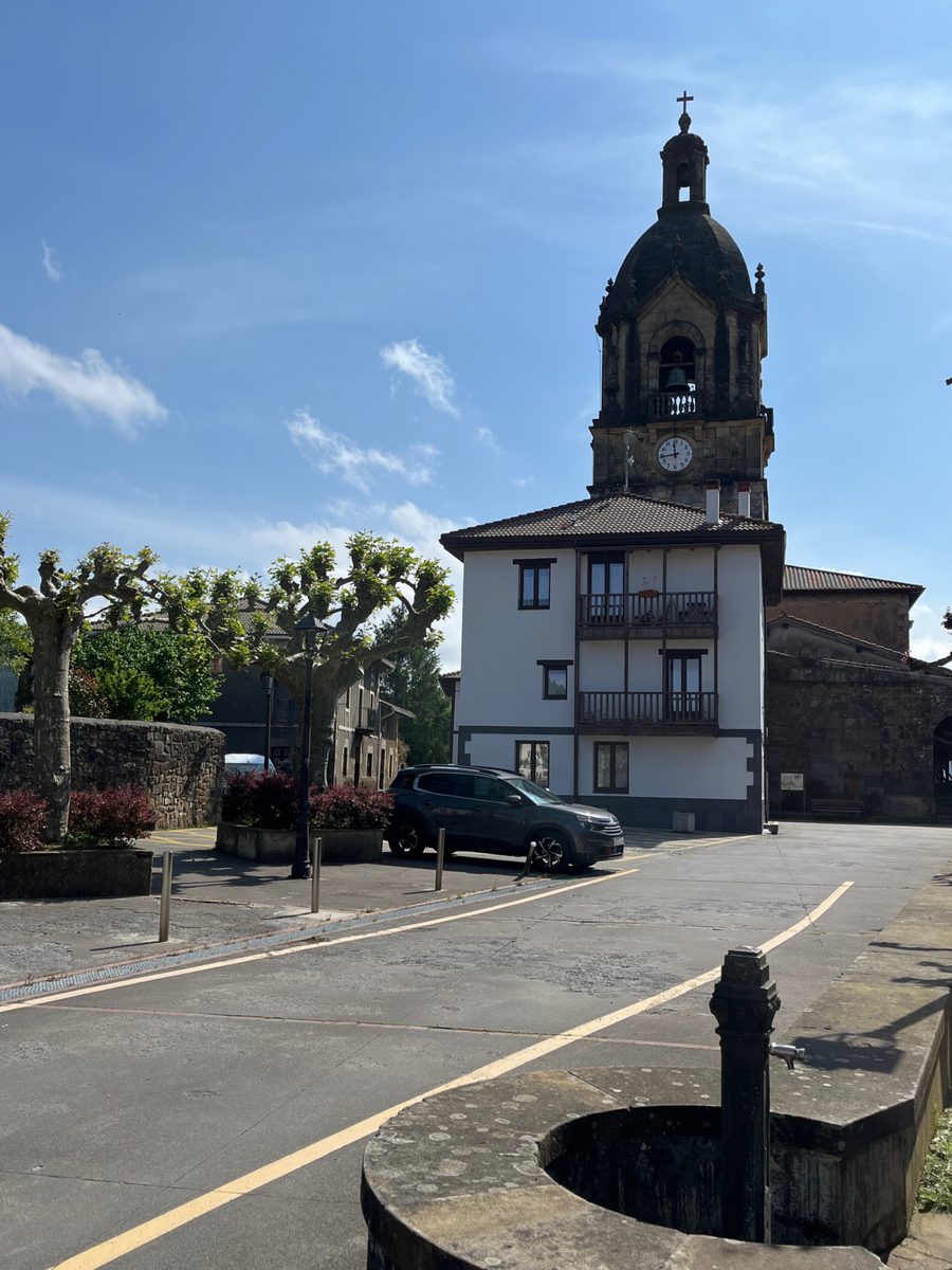 Ländliche Landschaft in Arrieta in Bizkaia