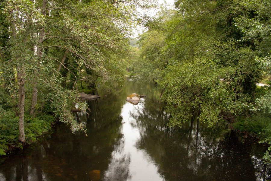 File:Umia River by Caldas de Reis, Galicia, Spain-1.jpg