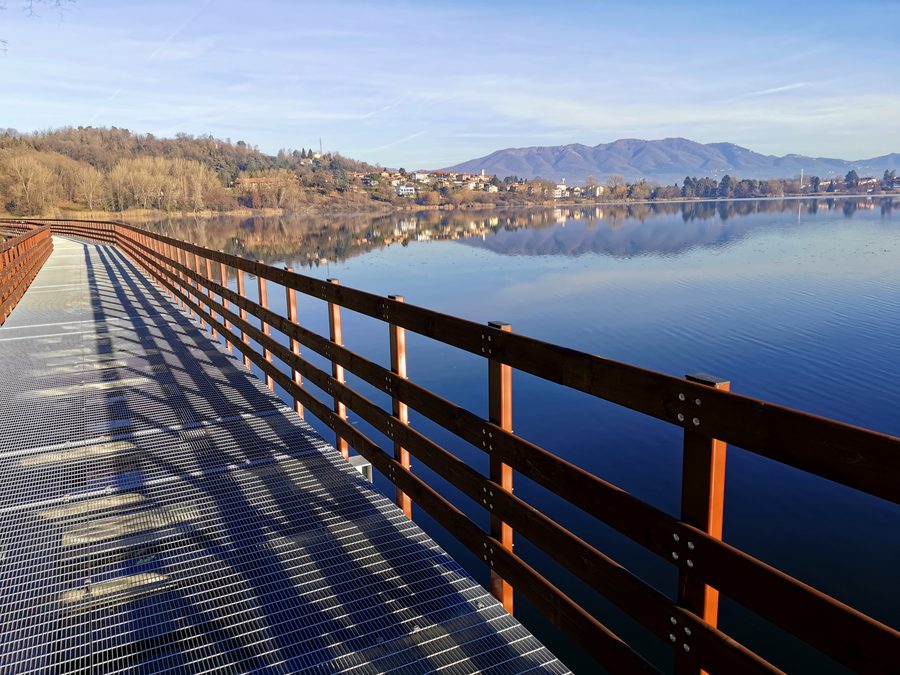 Lago di Comabbio in the province of Varese