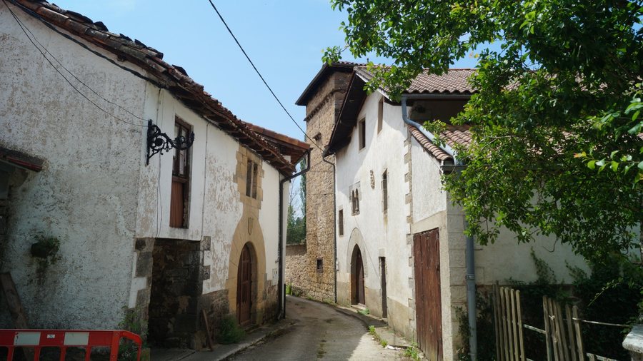 File:Úriz (Navarra) 01.jpg