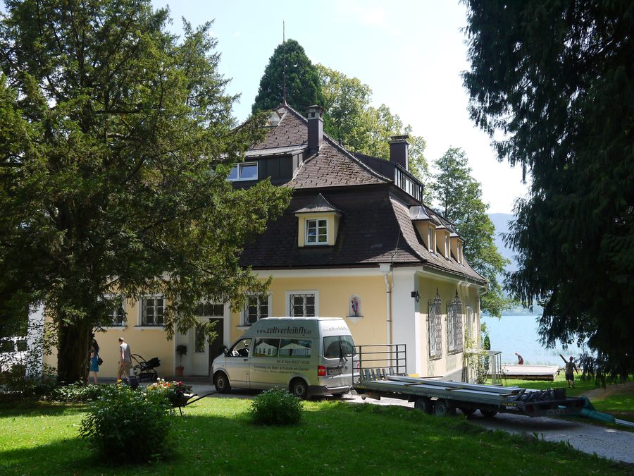 Former Villa Ransonnet on the lake in Nußdorf am Attersee