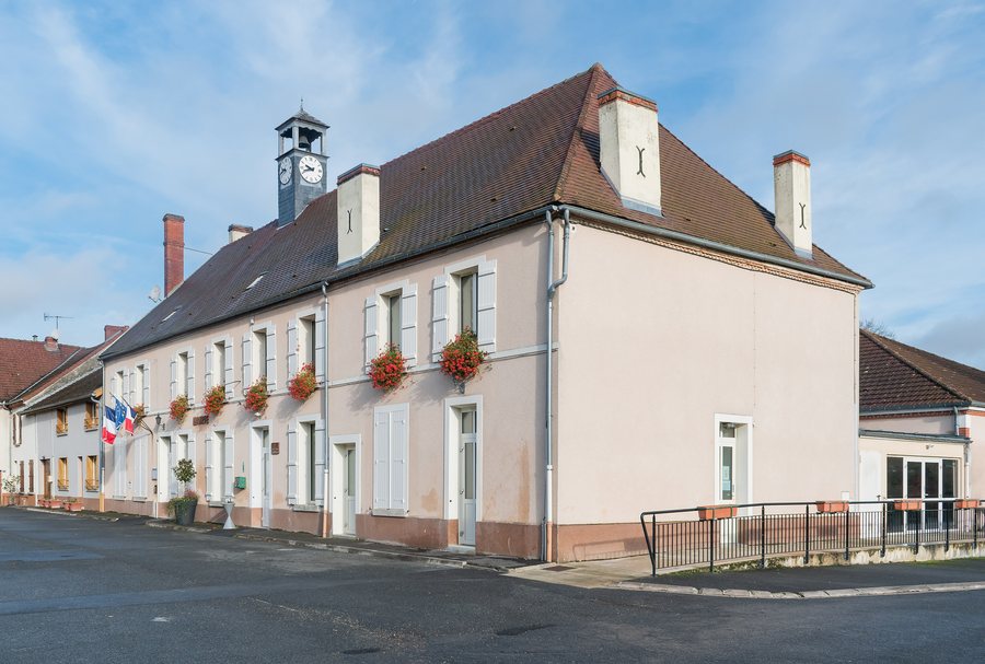 File:Town hall of Le Breuil Marne (1).jpg