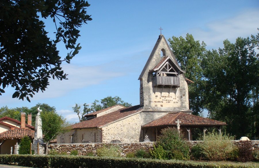 File:Eglise Saint-Vincent de Xaintes à Belhade (40).JPG