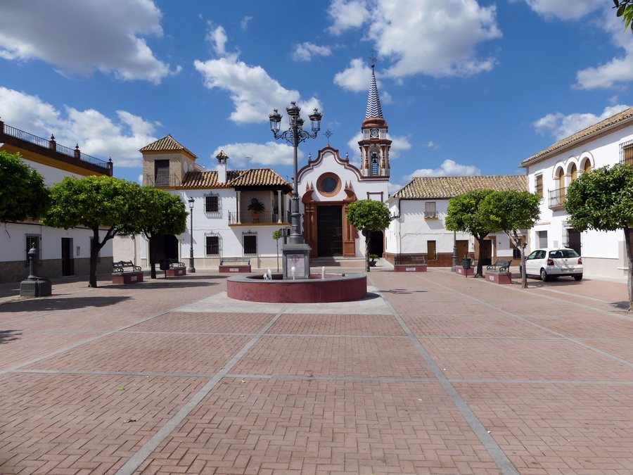 File:Plaza de Santa Ana (Cañada Rosal).jpg