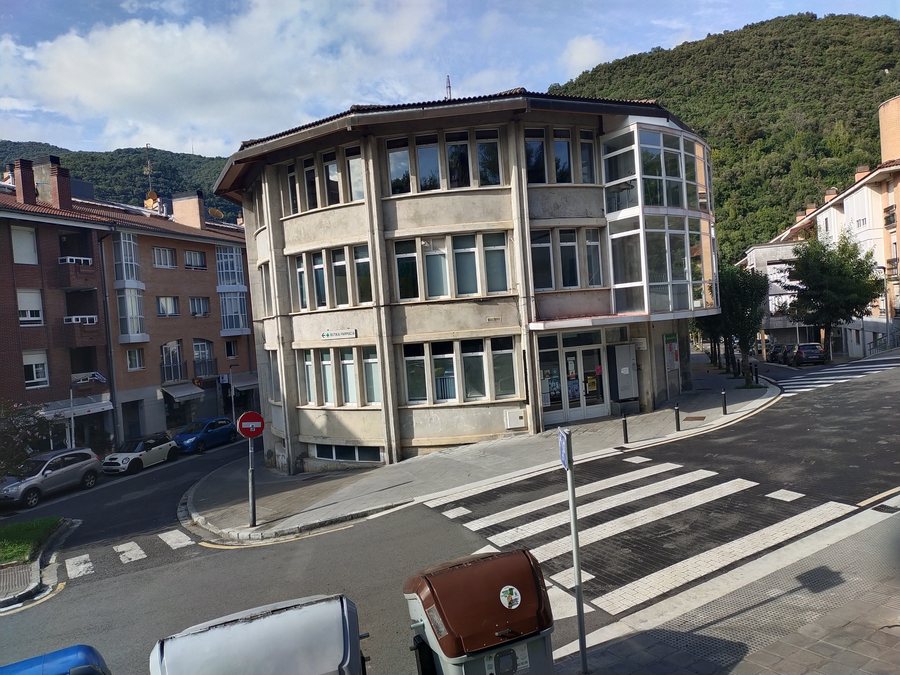 File:Mendaro osasun.jpg