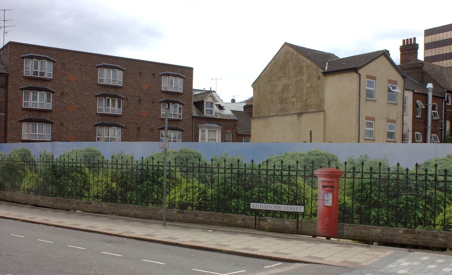 File:Guildford Street mural, Luton - geograph.org.uk - 5432086.jpg