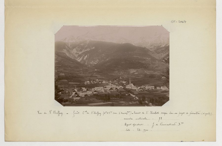 File:Vue générale de la série de Saint-Chaffrey - de Carmantrand - btv1b10686076f.jpg