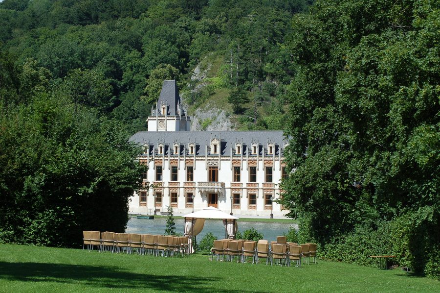 Schloss Hernstein in Niederösterreich