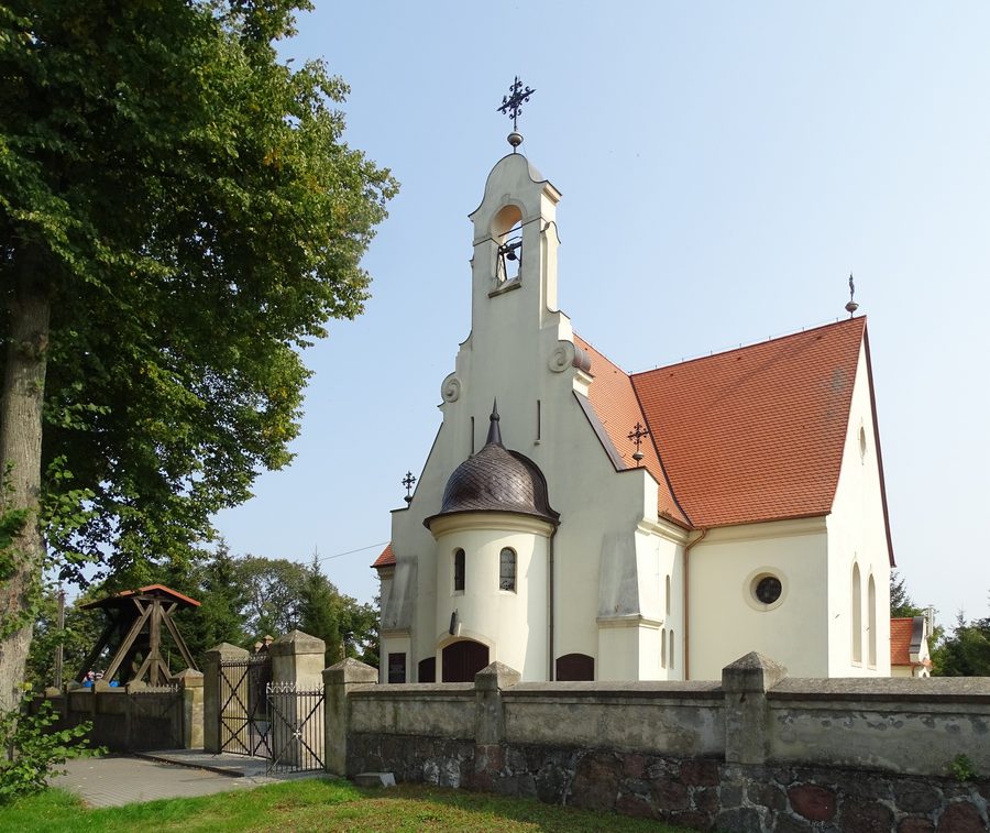 Pfarrkirche des heiligen Laurentius in Mąkowarsko, Polen