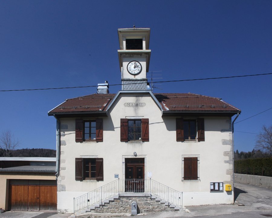 File:Entre-deux-Monts - img 50151.jpg