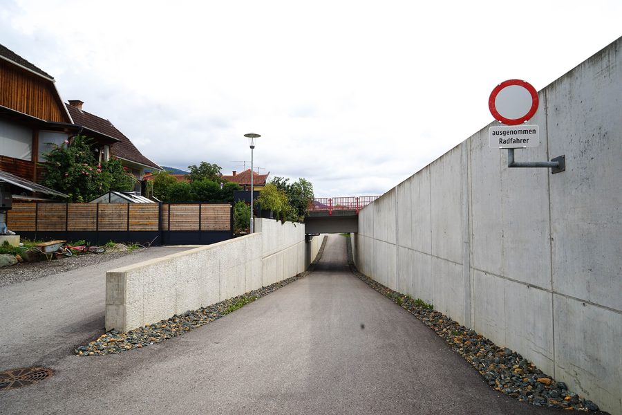 Drau with flood protection structures in Lavamünd, Carinthia