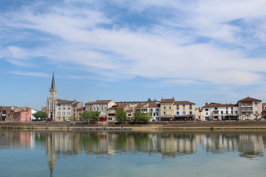 File:Église St-Laurent-sur-Saône 2.JPG