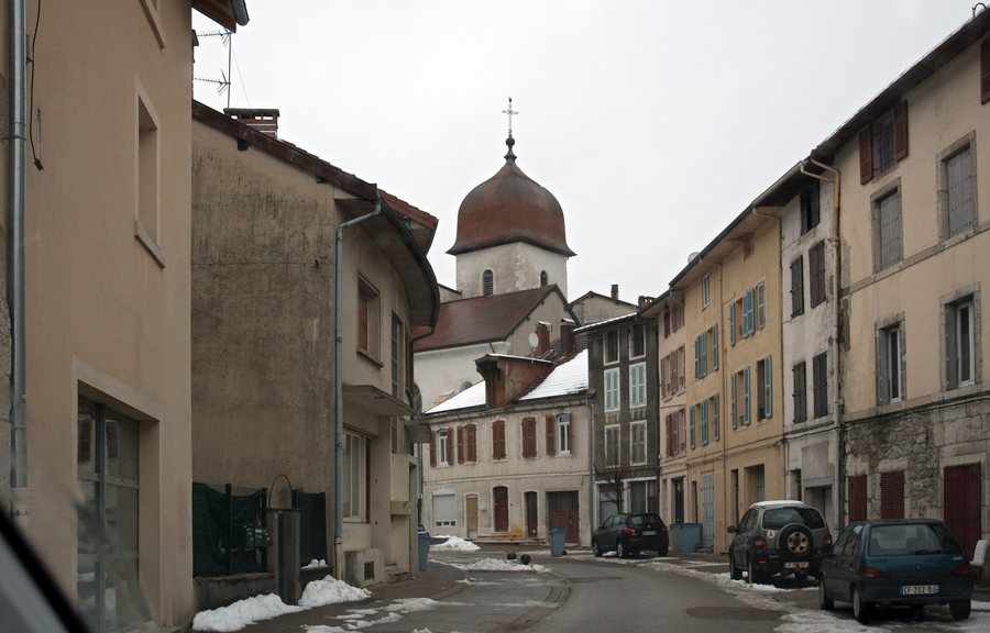 File:2023.02-522-013atp1 street,church(Église Saint Nicolas) Rue Pasteur,Moirans-en-Montagne(Jura Dpt),FR wed01feb2023-0935h.jpg