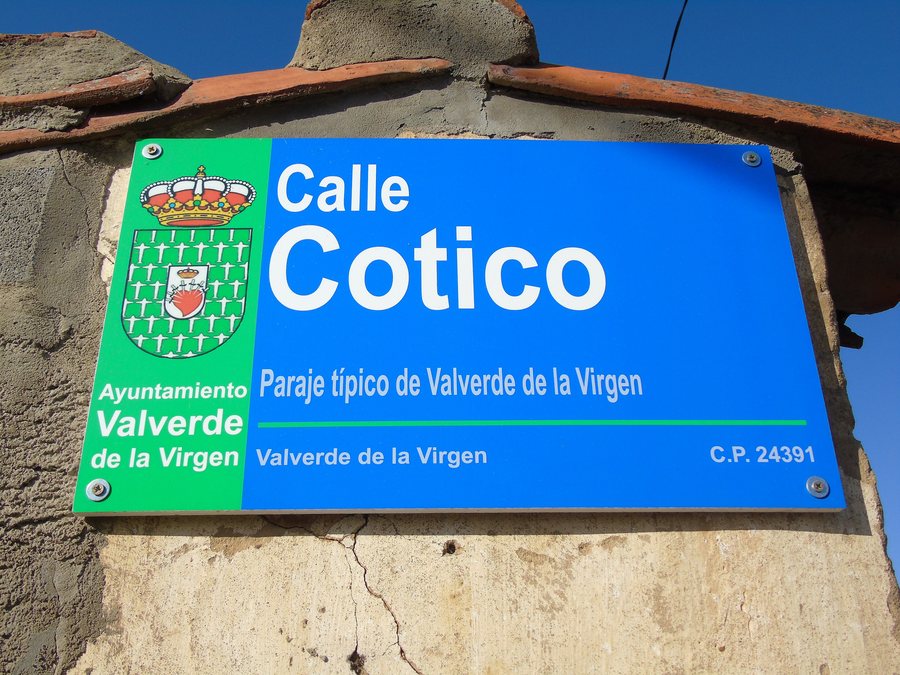 File:Calle Cotico.001 - Valverde de la Virgen (León).jpg