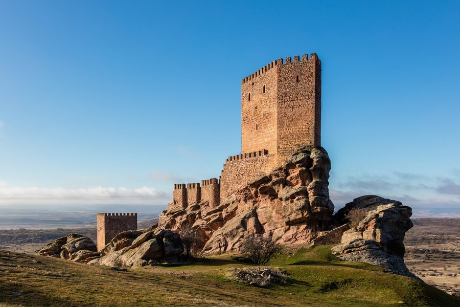 File:Castillo de Zafra, Campillo de Dueñas, Guadalajara, España, 2017-01-04, DD 34.jpg