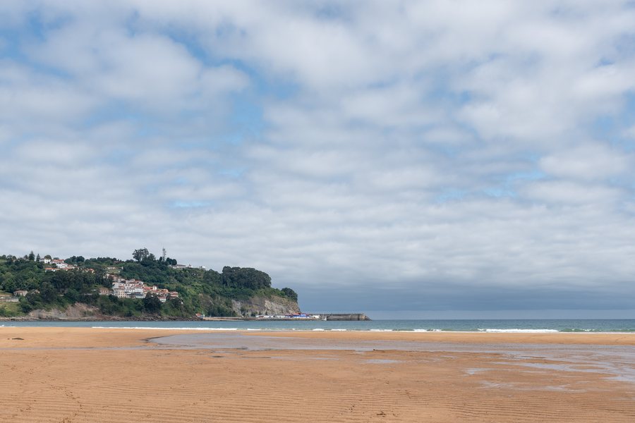 File:Playa de La Griega - Colunga, Spain - July 24, 2024 02.jpg