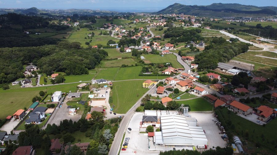 File:Maoño 1, Santa Cruz de Bezana 01.jpg