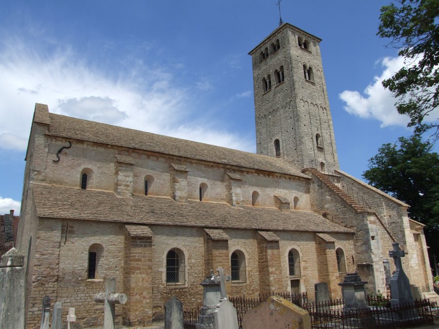 File:Église Saint-Martin de Chapaize 1.jpg