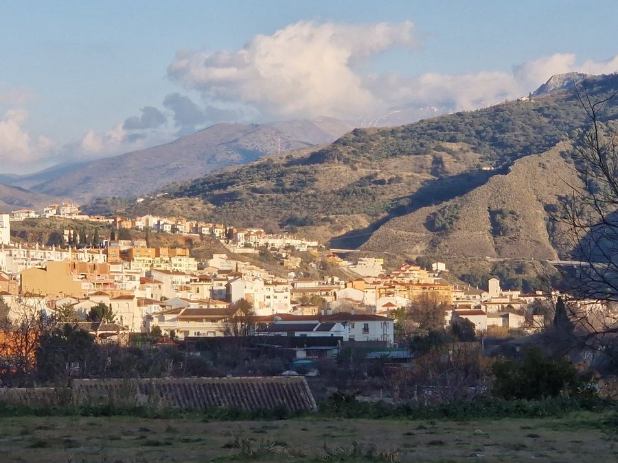 File:Cenes de la Vega (Granada, España).jpg
