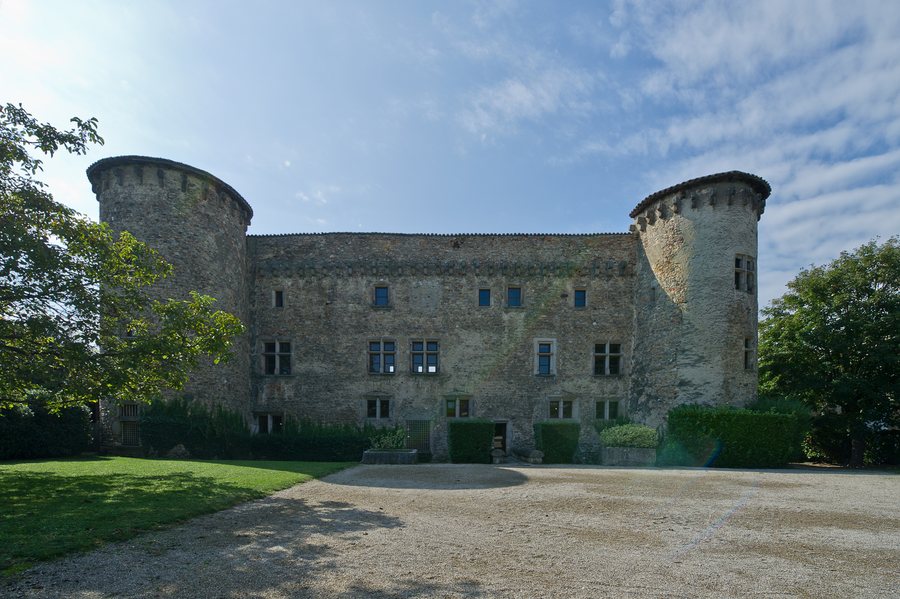 File:Taluyers, prieuré (propriété privée).jpg