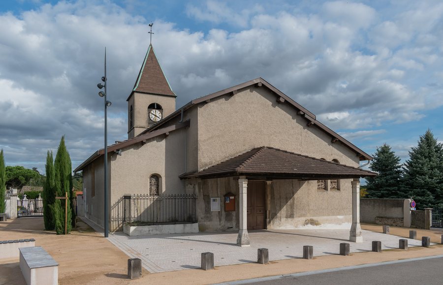 File:St Hippolytus church in Chuzelles 03.jpg